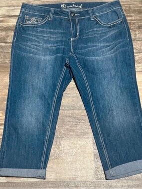 Weekend Mid-Rise Dark Blue Cropped Jeans